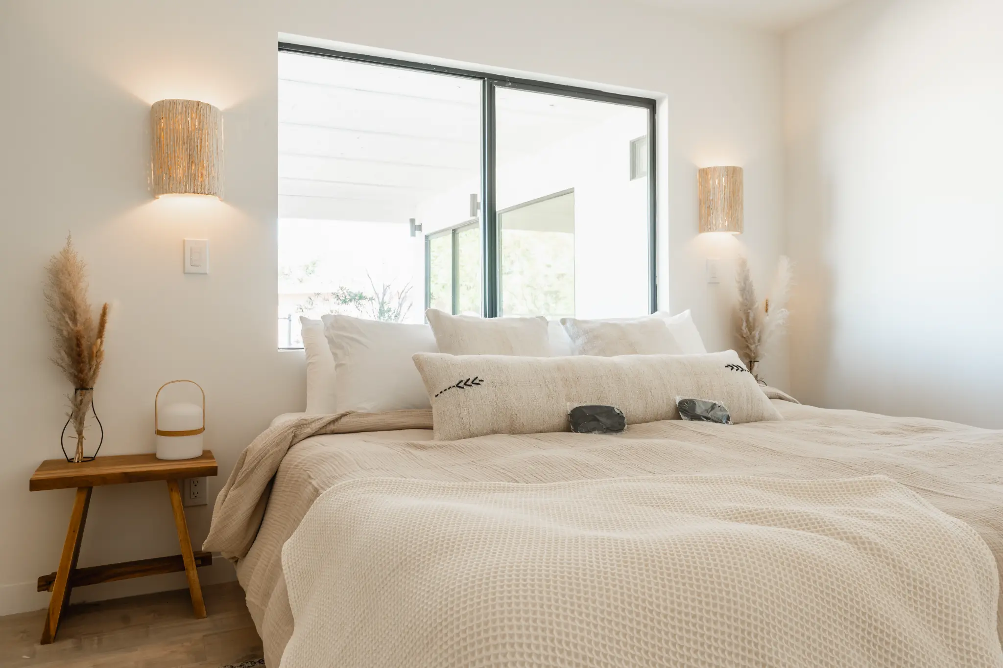 SaguaroHaus — primary suite king bed with percale cotton bedding